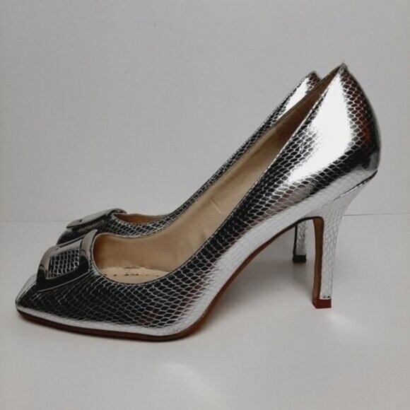 BCBGIRLS BCBG Girls Ivanx Silver Leather Peep-Toe Heels Sz 8.5 - Picture 6 of 12